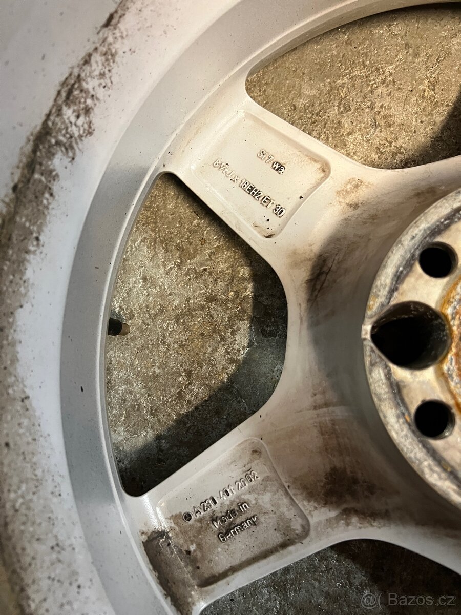 Mercedes Benz AMG kola R18 - 5