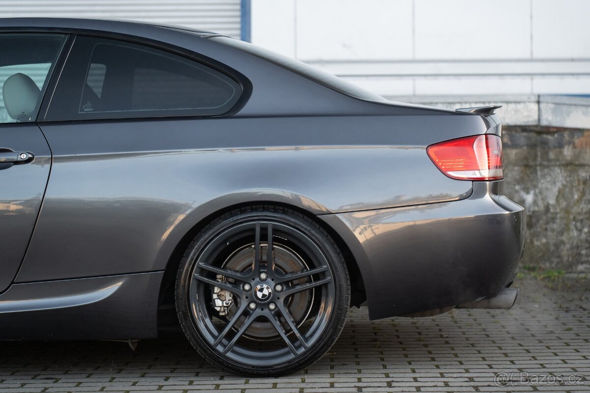 BMW E92 330i - 5