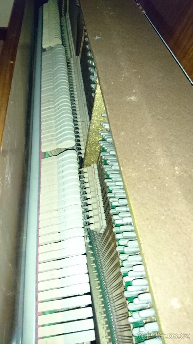 pianino značky Scholze - 5