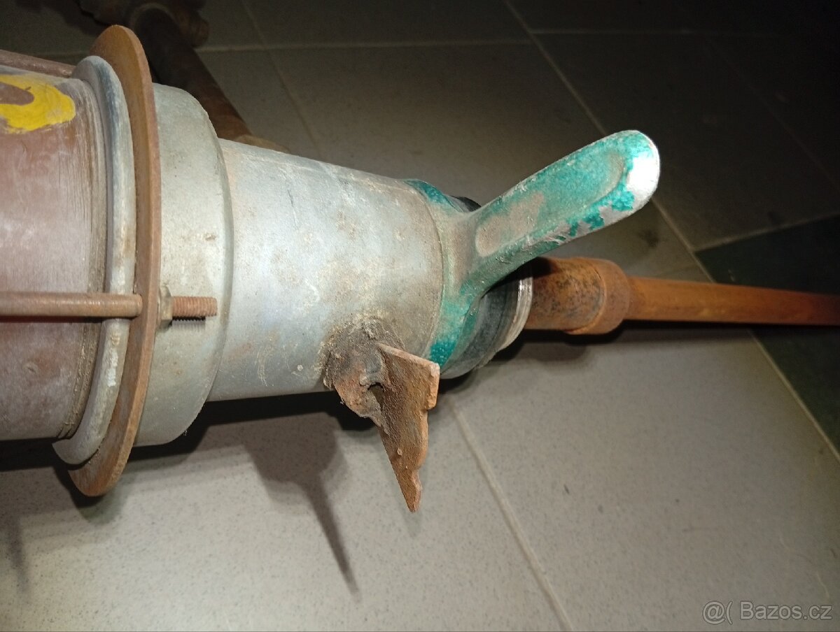 Stará ruční pumpa Drukov - 5