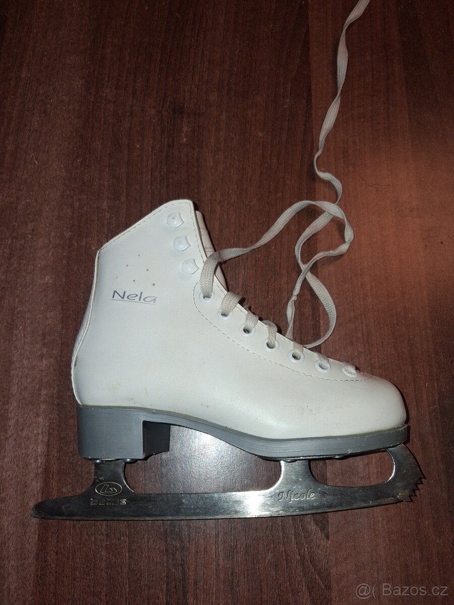 Botas Nela eur 30 - 5