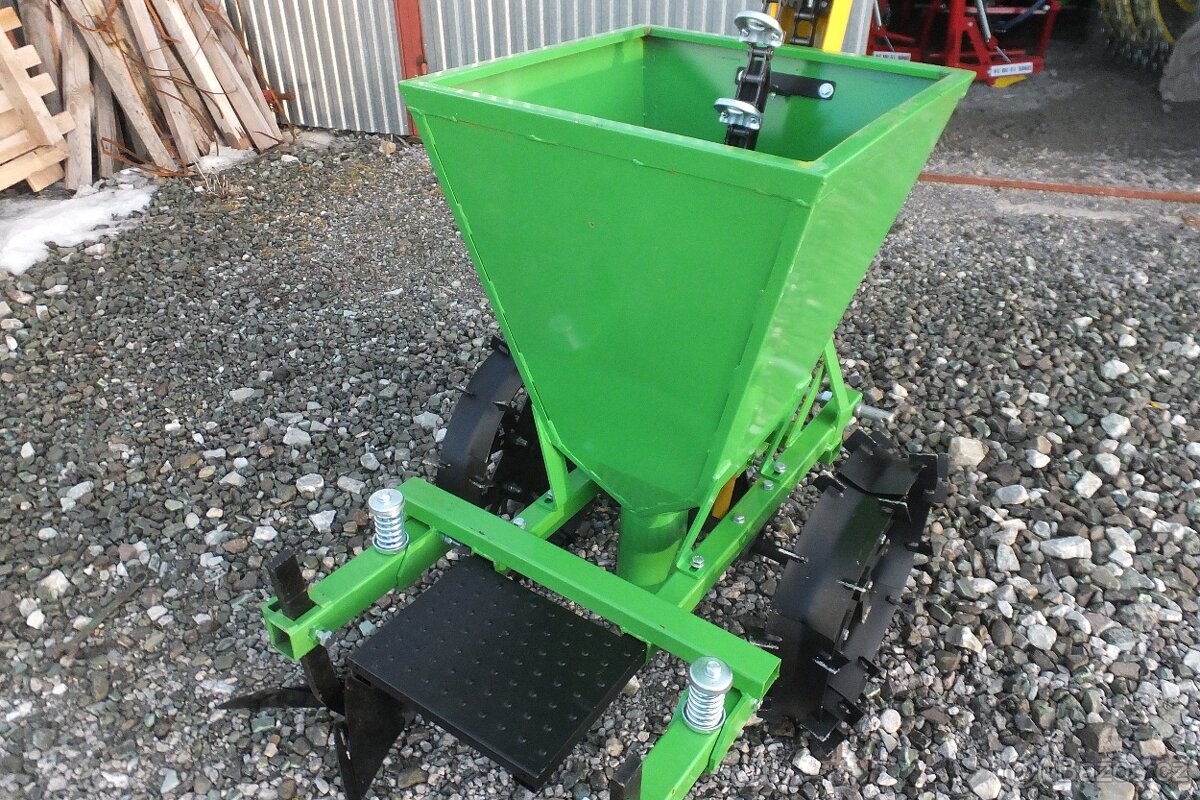 Sazeč na brambory. - 5