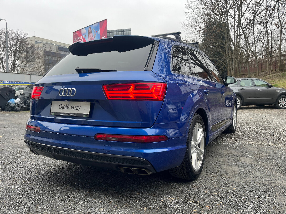 AUDI SQ7 4,0 D V8 320 Kw 7 MÍST PANORAMA - 5