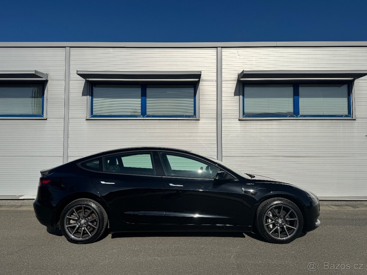 Tesla Model 3 SR 2019 - 5
