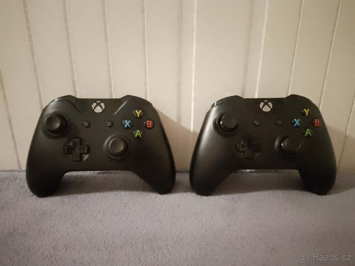 Prodám Xbox one 500gb + 2x ovladač a hra - 5