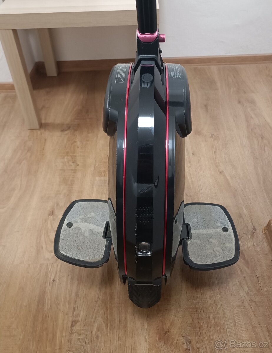 InMotion V10F Elektricka Jednokolka EUC - 5