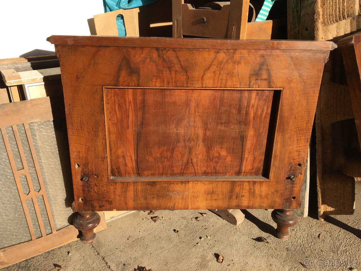 Stolek neoklasicismus a postel 19.st. - 5