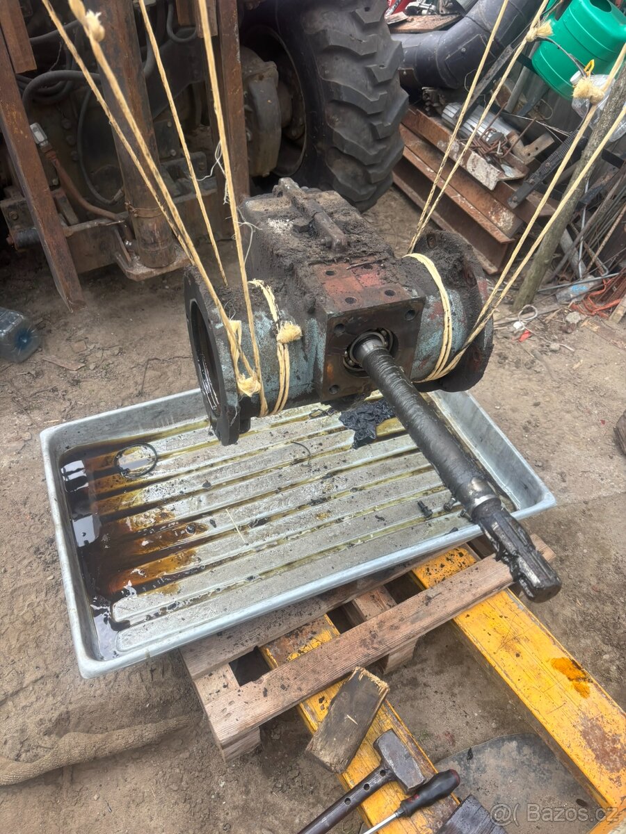 MT8 TZ4K14 zadní nápravy - 5