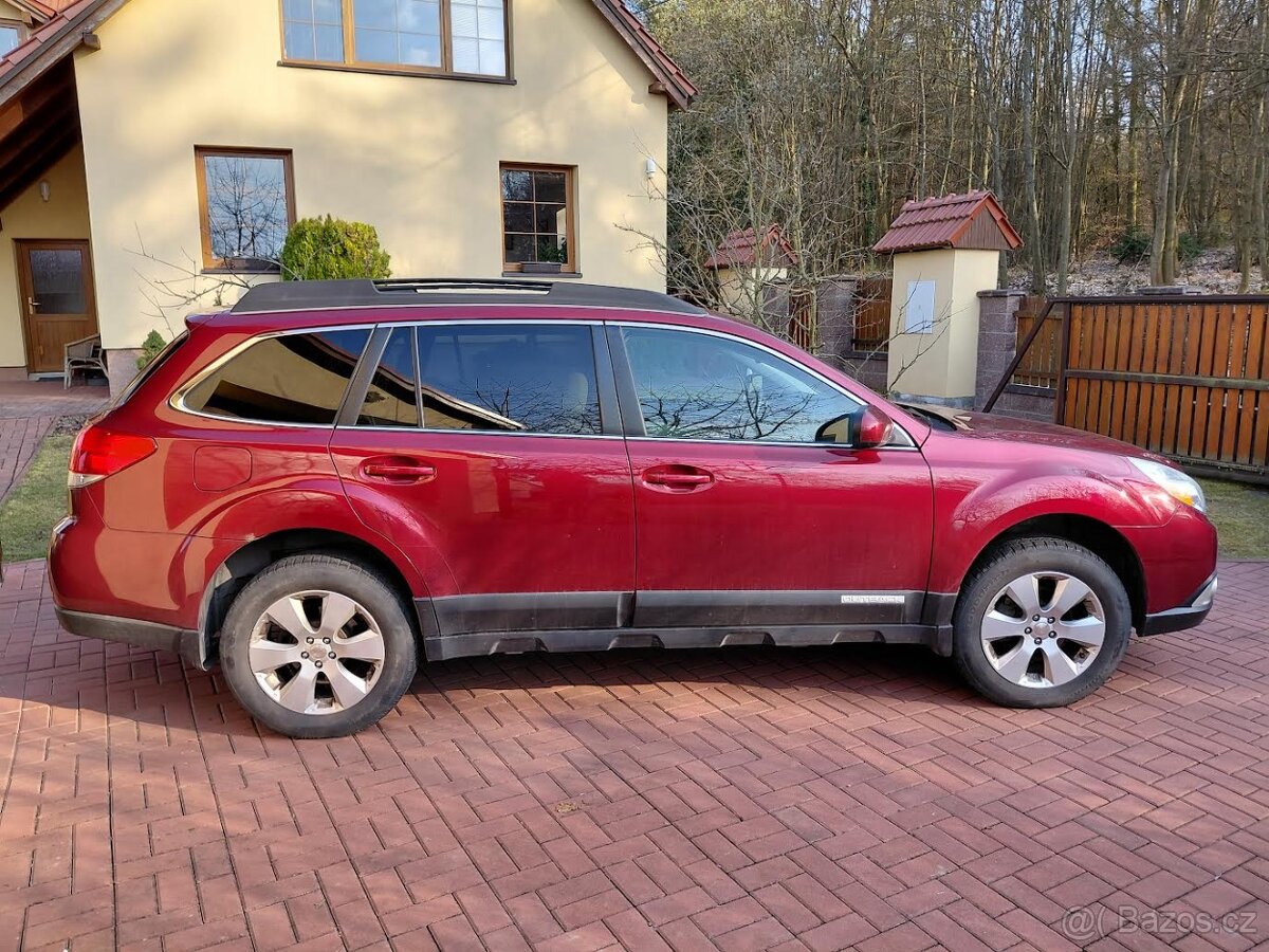 Subaru Outback 2011, 2.5i 4x4 AUTOMAT - 5