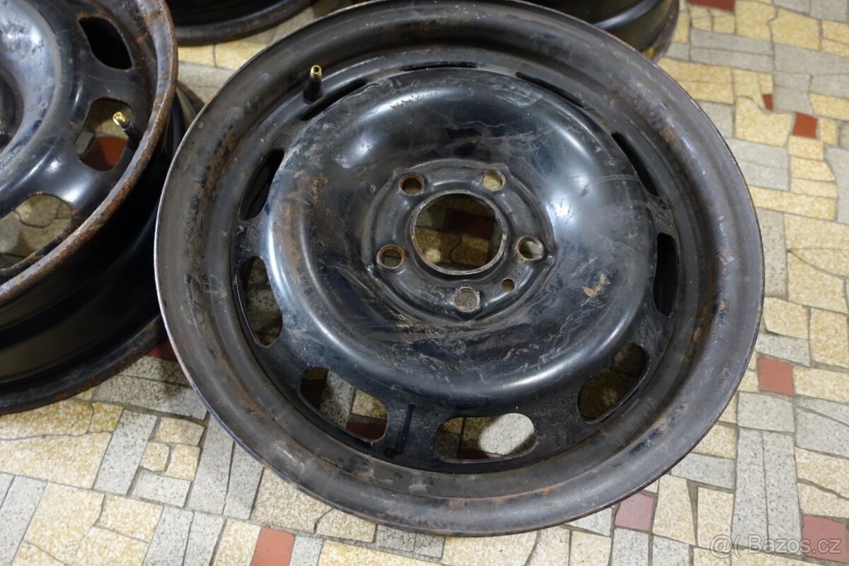 Ford Focus,Volvo atd...plechové disky 15 - 5