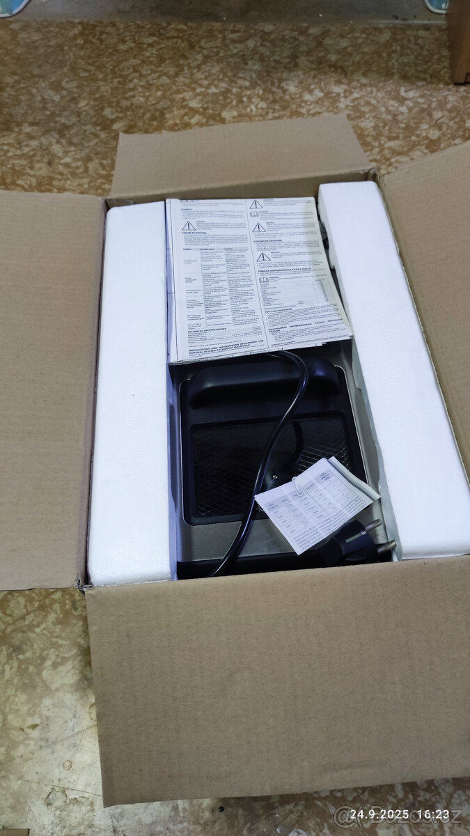 Prodám fritézu Sencor SFR 8200SS - 5