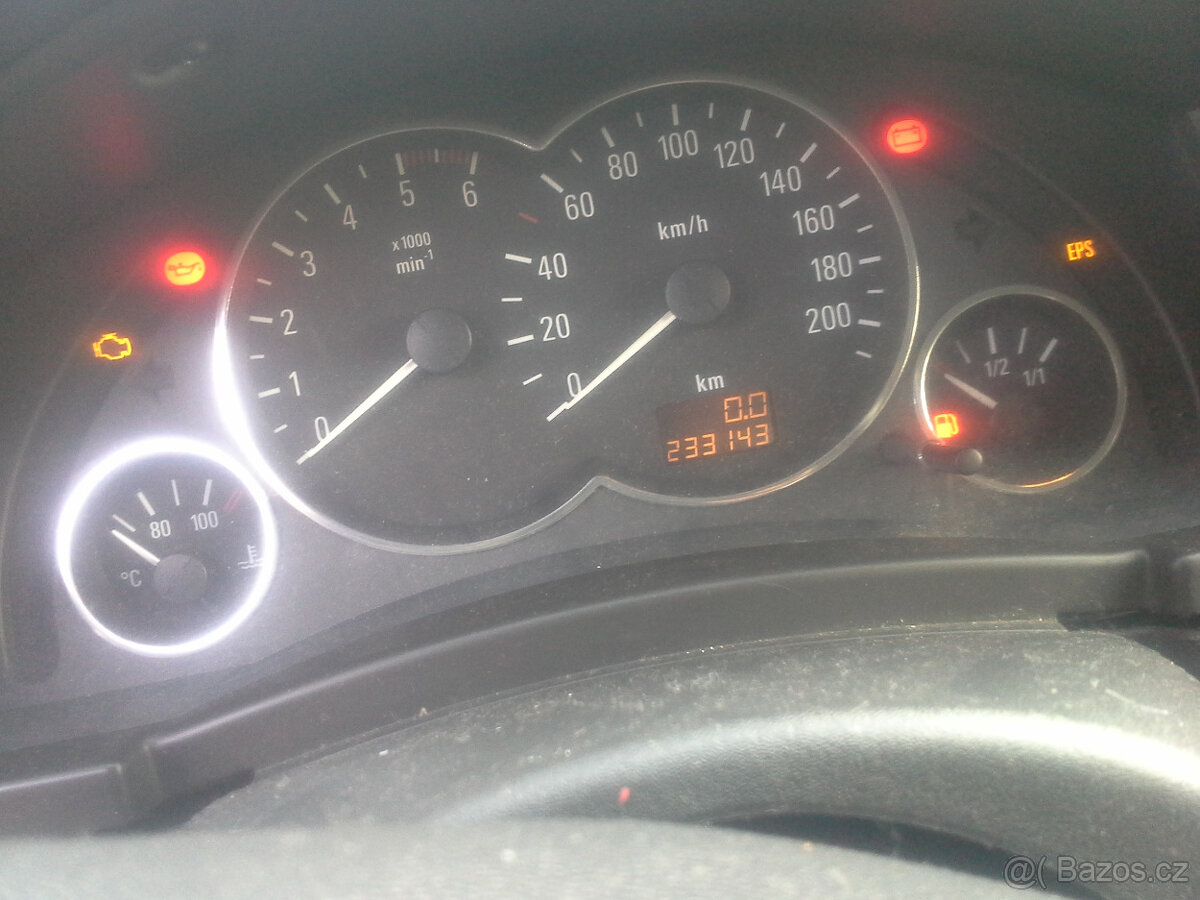 Opel meriva A 1,7 cdti - díly z vozu - 5