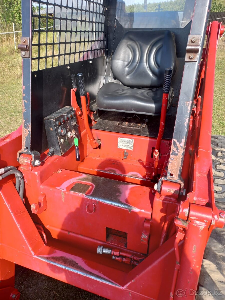 Smykový nakladač Bobcat - 5