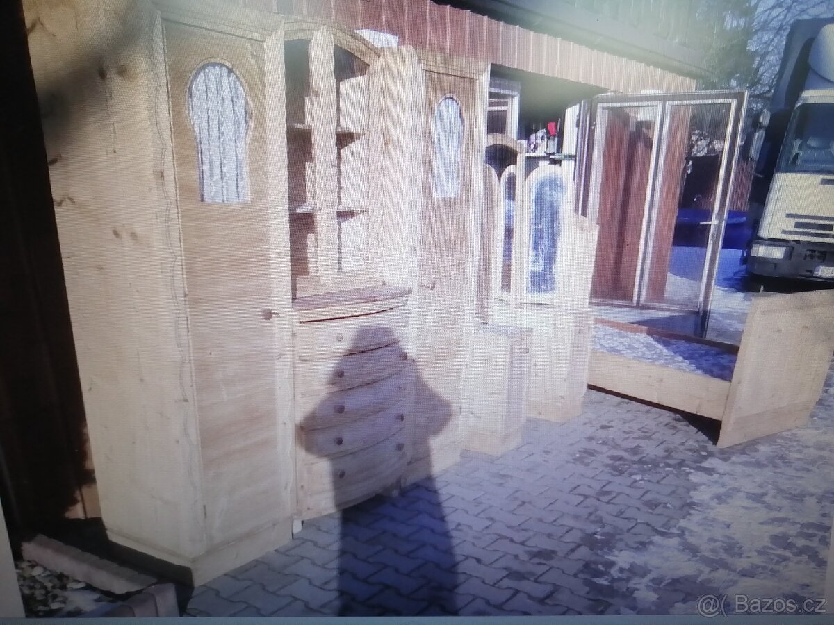 Smrkový nábytek - 5