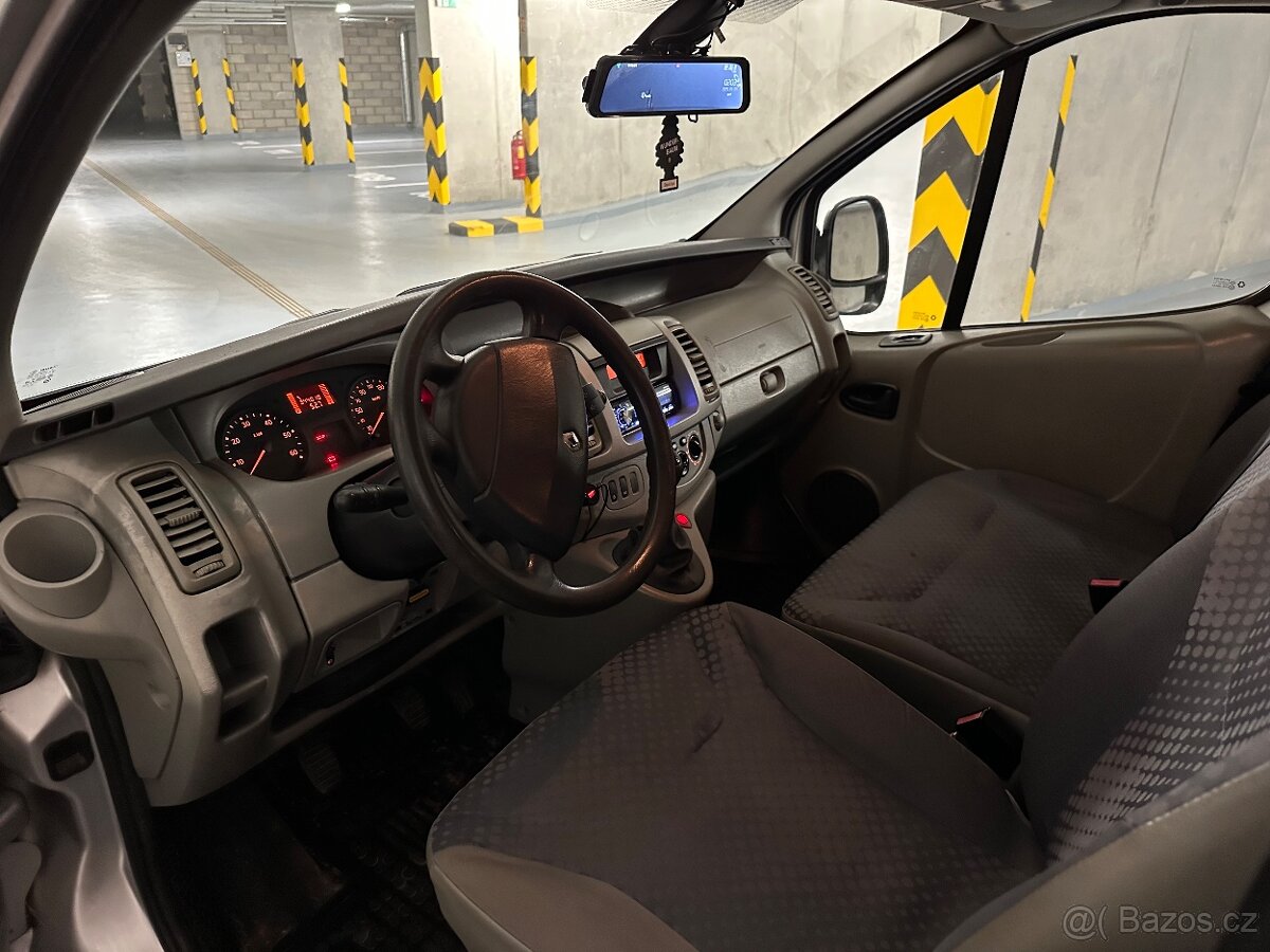 Pronájem dodávka 6 míst - 5