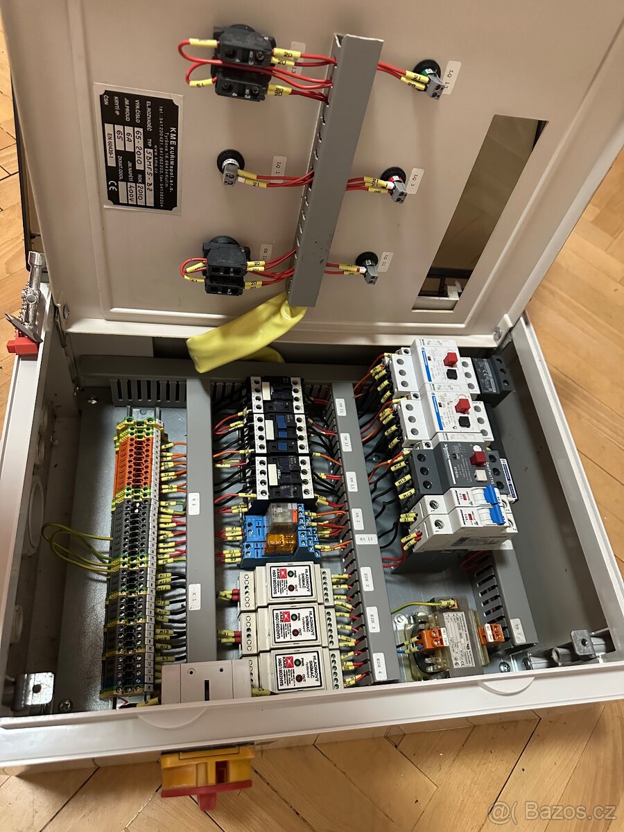 Čerpadlový rozdělovač KME Kunststoffe – Typ 65TJ35MF5-02 - 5