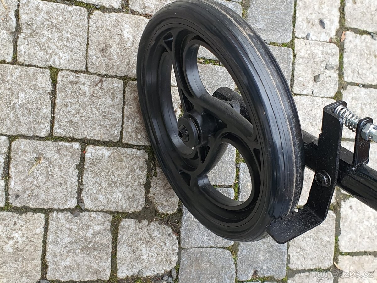 oranžové chodítko, skládací, uveze 150kg, ZÁNOVNÍ - 5