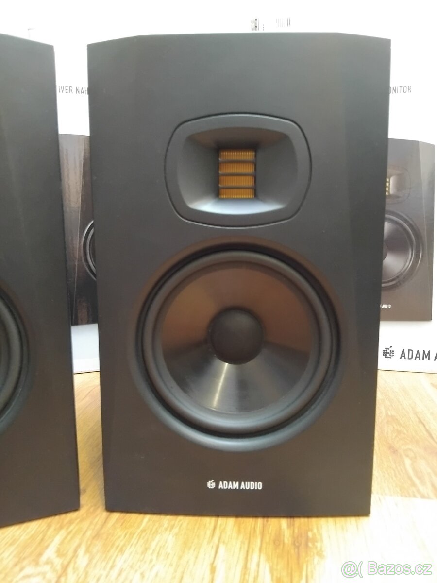 Adam Audio T7V - 5