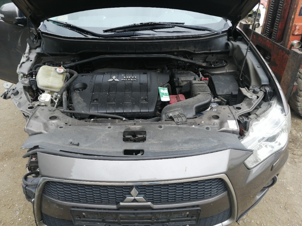 Mitsubishi Outlander 2.2 DID - 5