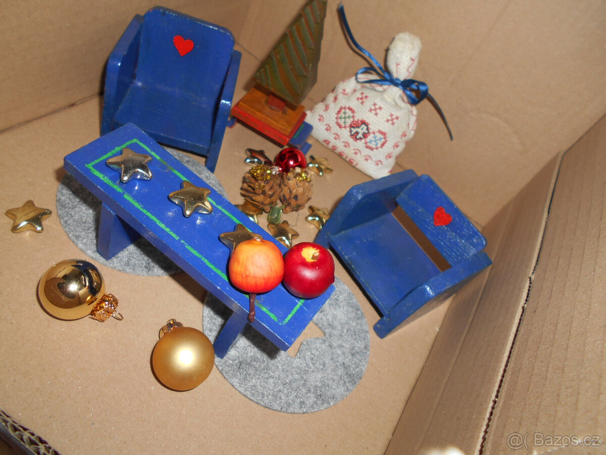 NÁBYTEK PRO PANENKY + STROMEČEK - RETRO VÁNOČNÍ SET 1 - 5