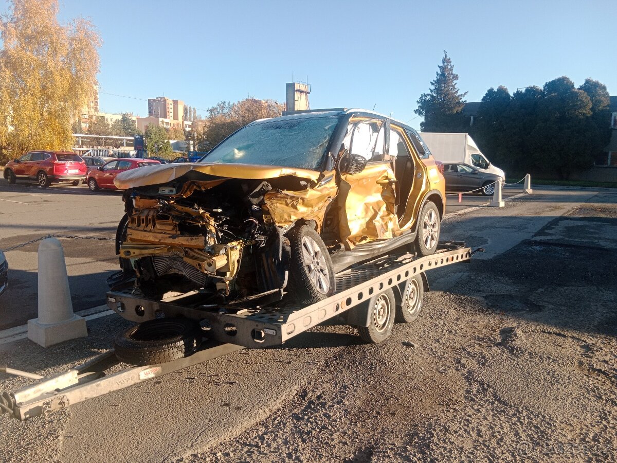 Suzuki Vitara 1.4 - 5
