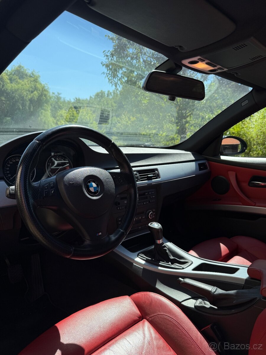 BMW E92 330i xDrive manuál - 5