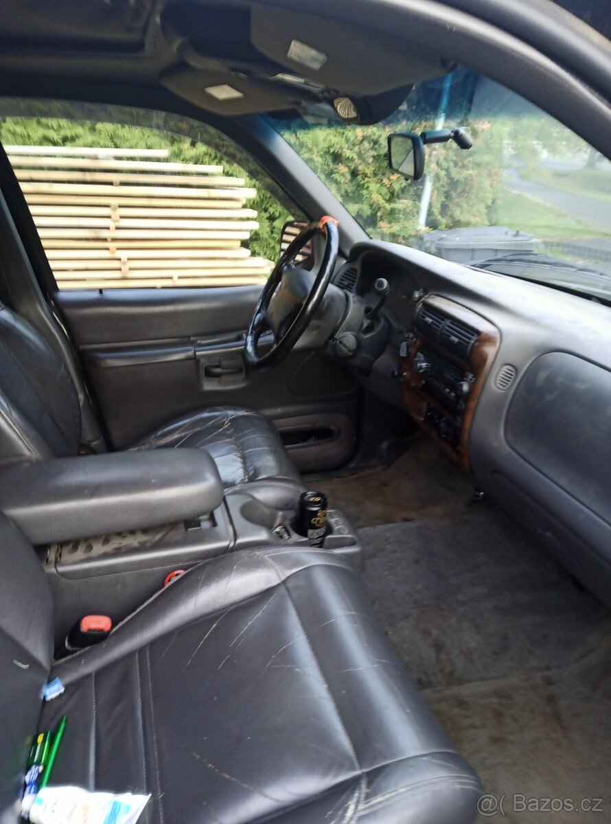Ford Explorer 2001 - 5