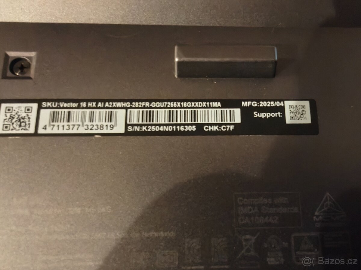 MSI Vector 16 HX AI A2XWHG - 5