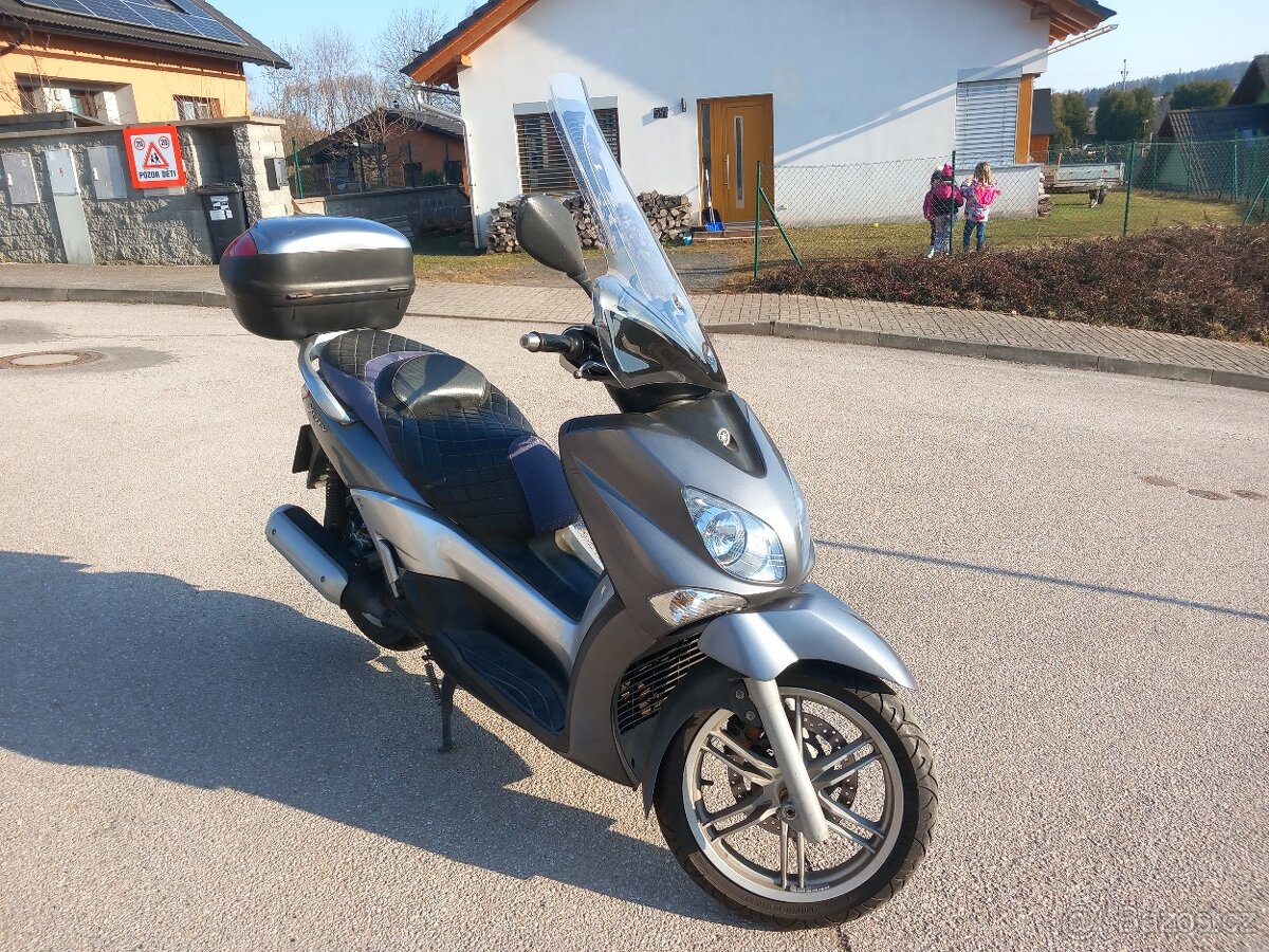 YAMAHA X-CITY 250 - 5