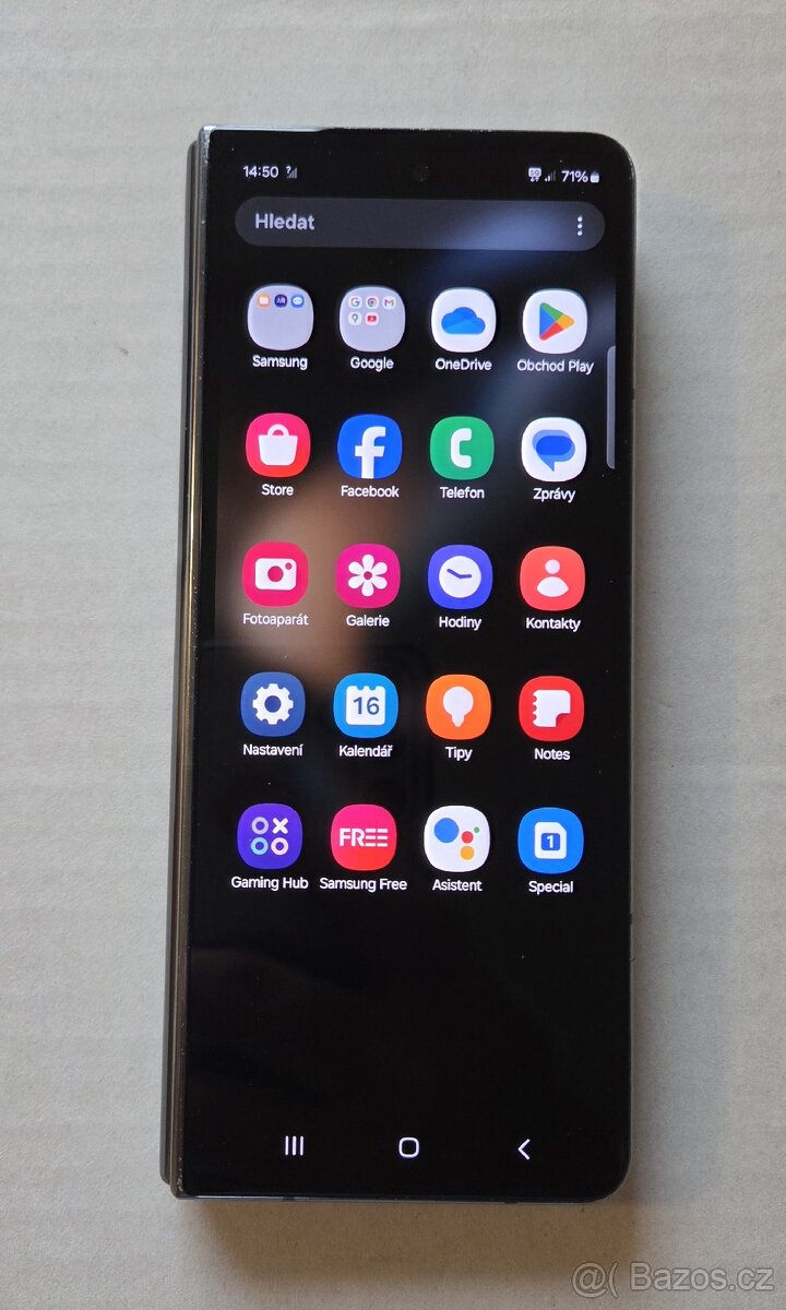 Samsung Galaxy Z Fold 4 poškozený - 5