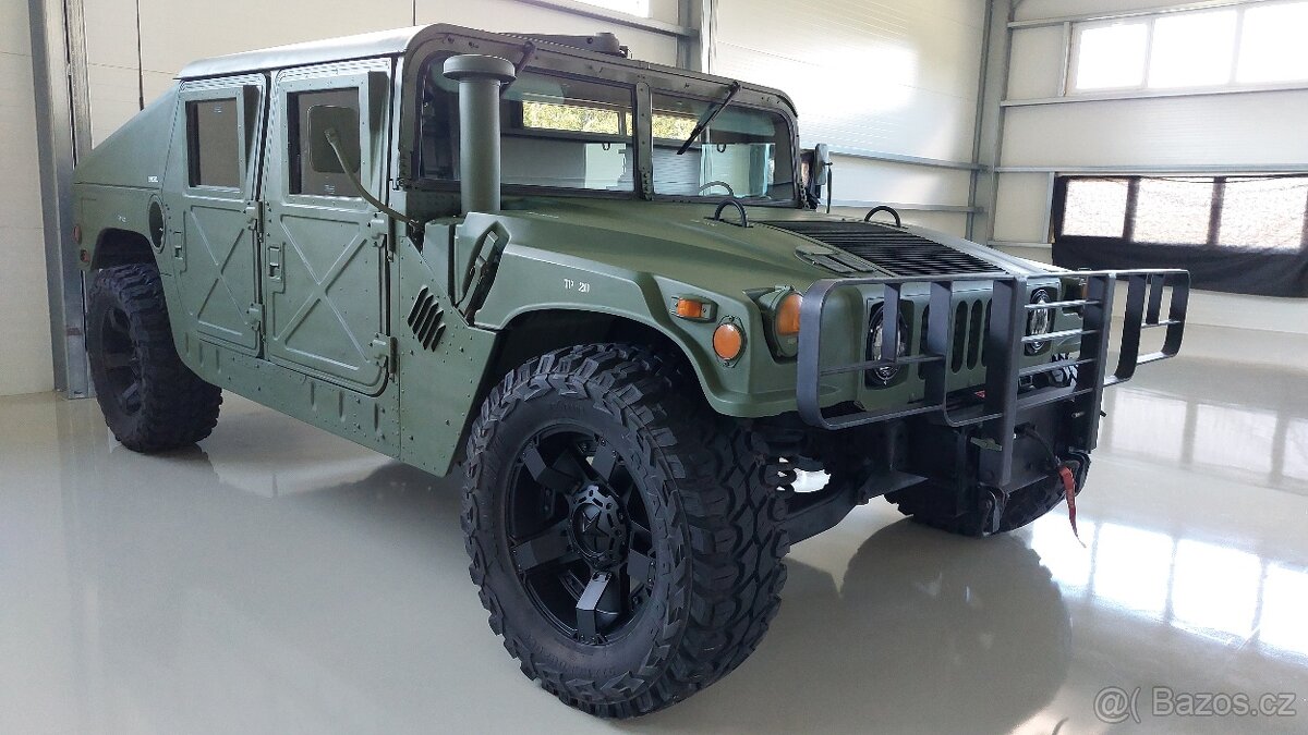 Hummer H1 / HMMWV slant back
