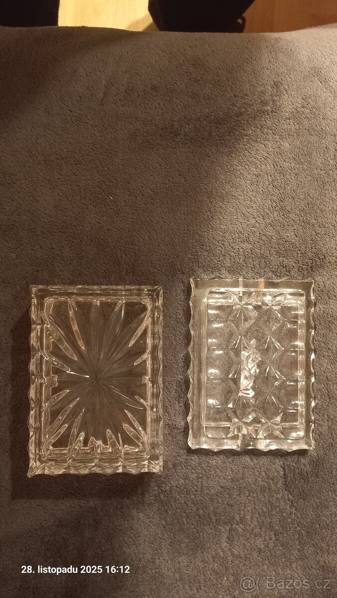 dóza s poklopem - 5