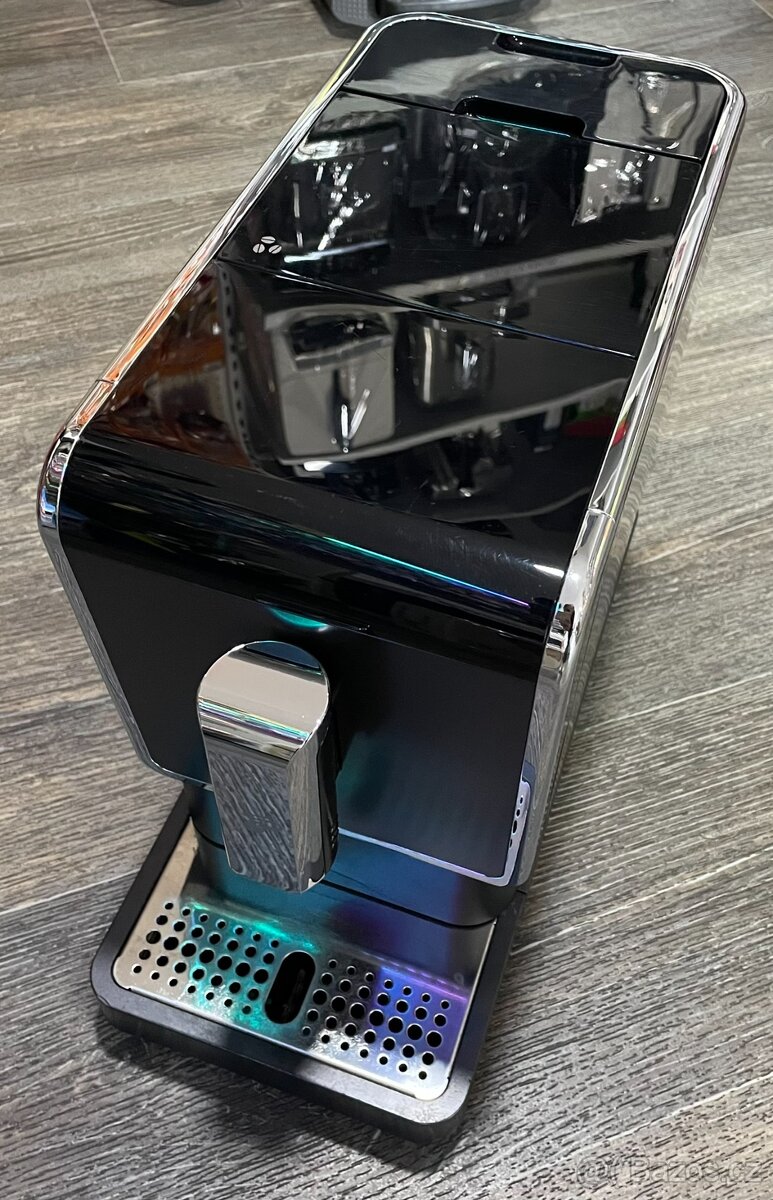 Plnoautomatický kávovar Tchibo Esperto Caffé - 5