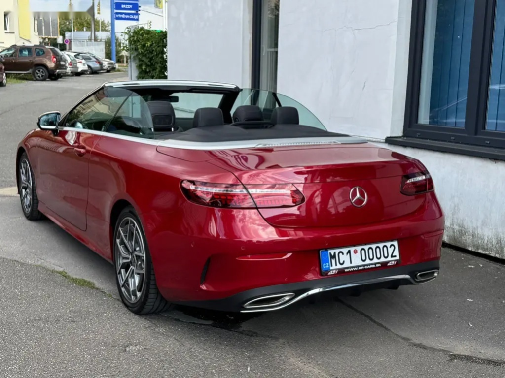 Mercedes-Benz Třídy E, 200 Cabrio - 5