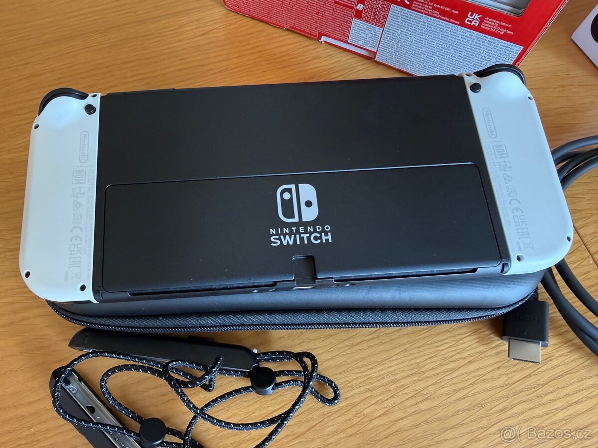 Nintendo Switch OLED - 5