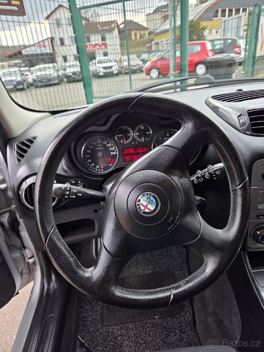 Alfa Romeo 147 1.6 i 3dv. 77kW - 5