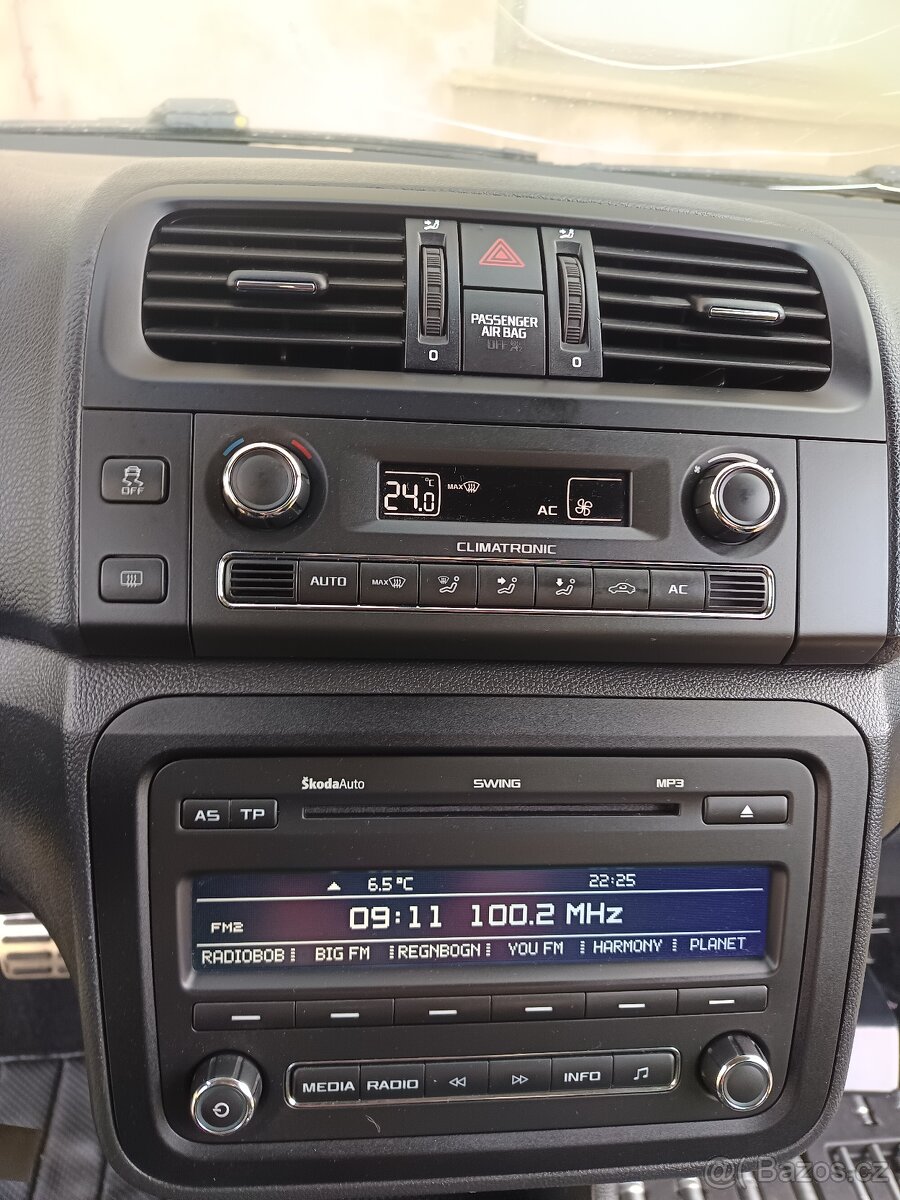 Škoda fabia 2 díly z motoru a jeho příslušenství. - 5