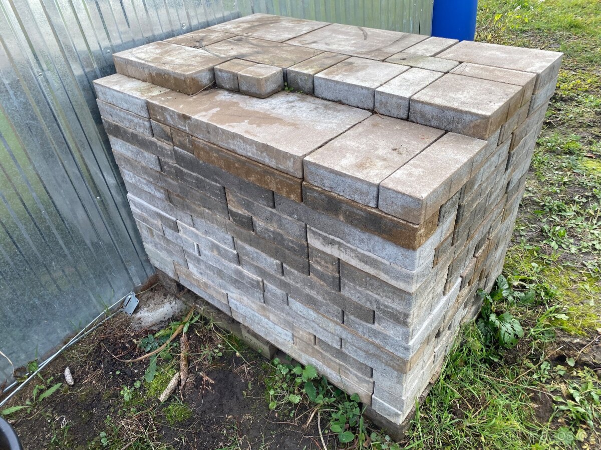 Dlažba zámková Ditton kombi 6 latte- 13,5 m/2 - nová- 6cm - 5