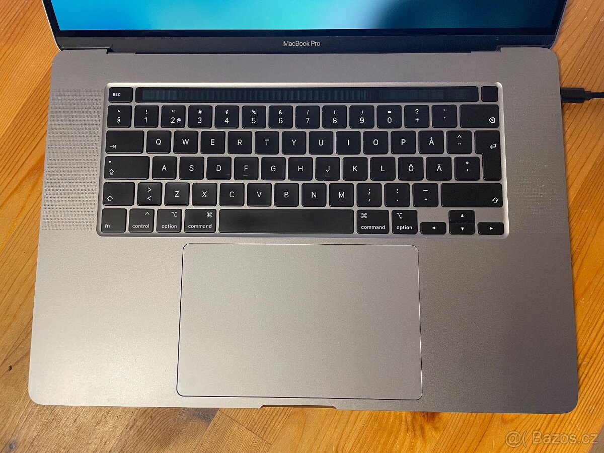 Apple MacBook Pro 16" (2019, i7, 16GB, 512GB) - 5
