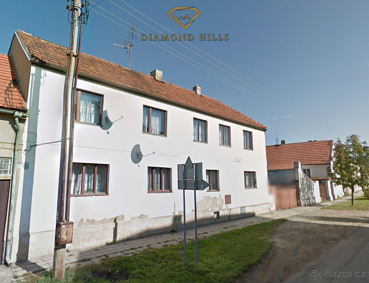 Prodej rodinného domu 261m² s pozemkem 647m², Kněževes u Rak - 5