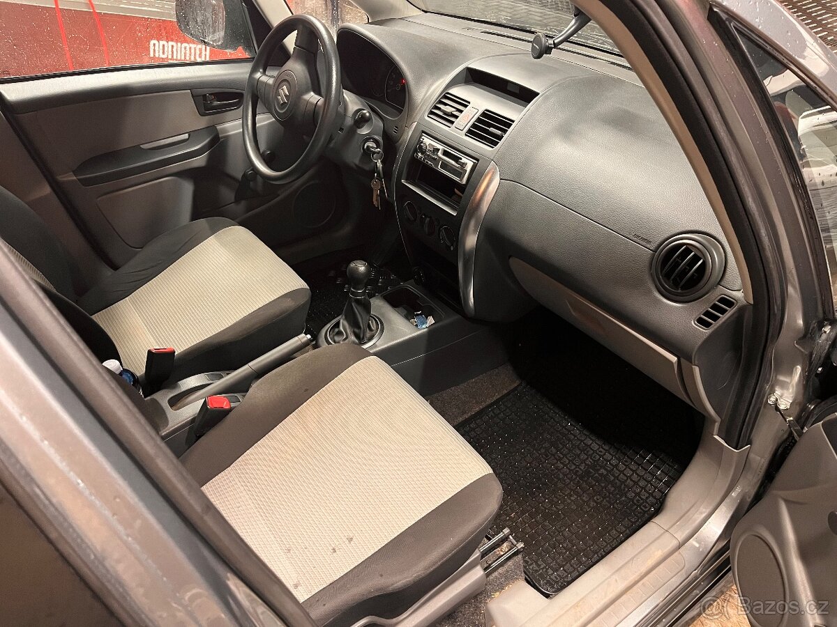 Prodam suzuki sx4 najeto 62 000 km - 5