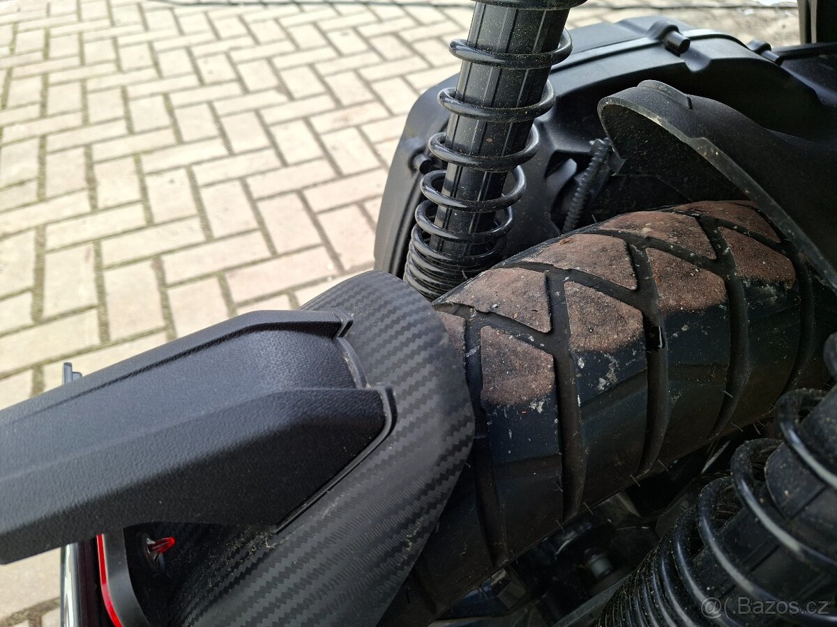 Aprilia SR GT 125 - 5