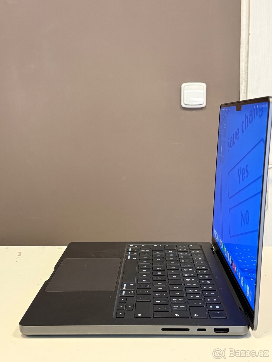 MacBook PRO M4 - 5