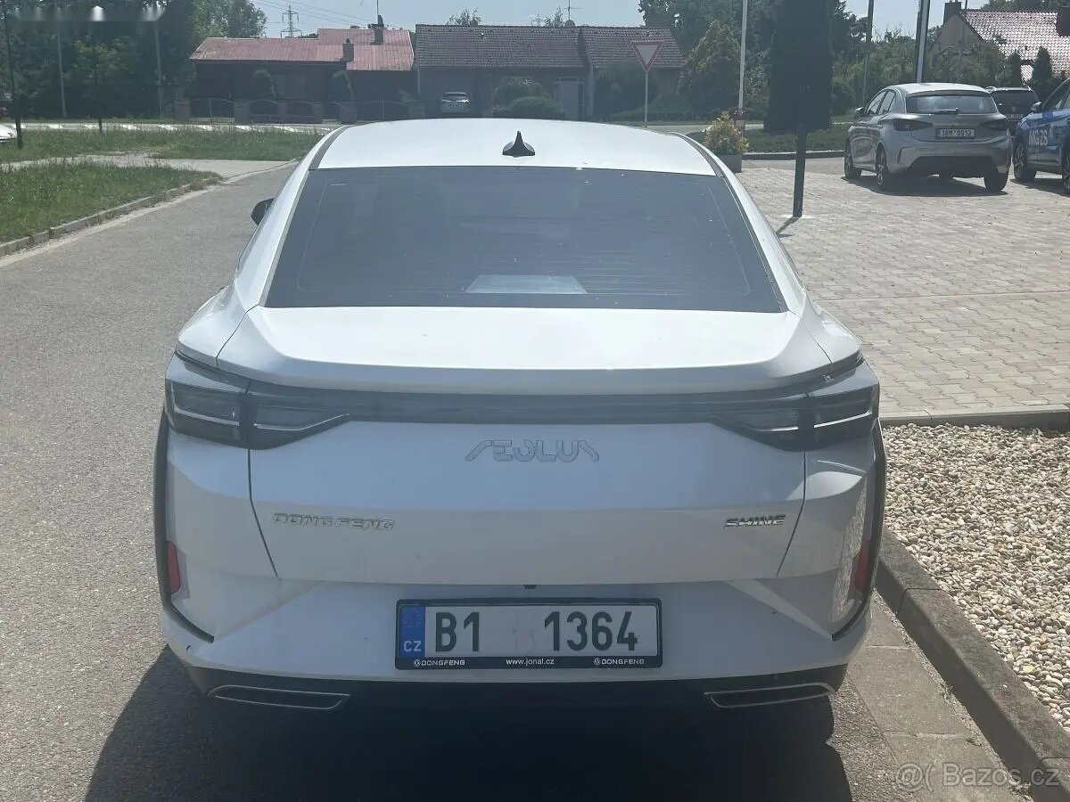 Dongfeng Shine - 5