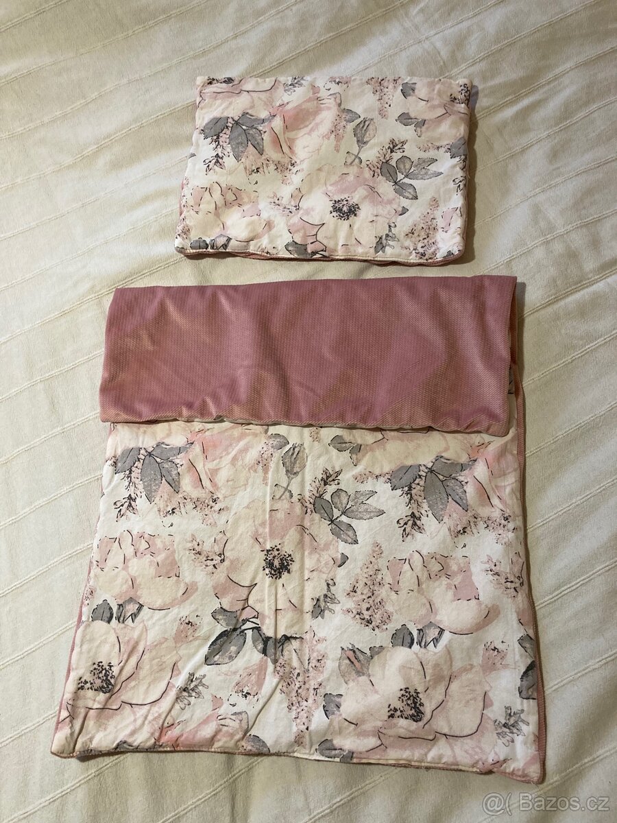 Souprava pro miminko - hnízdečko, zavinovačka a peřinky - 5