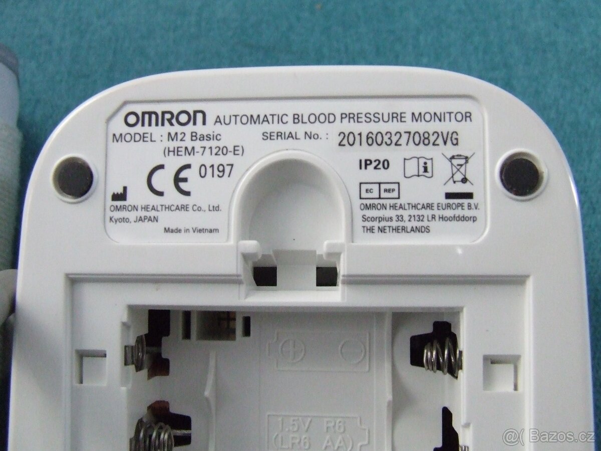Měřič tlaku stolní zn. Omron M2 Basic - 5