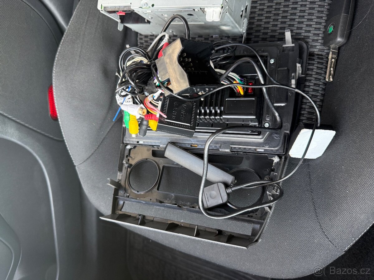 2din autorádio 825x pro Car Play, SIM - 5