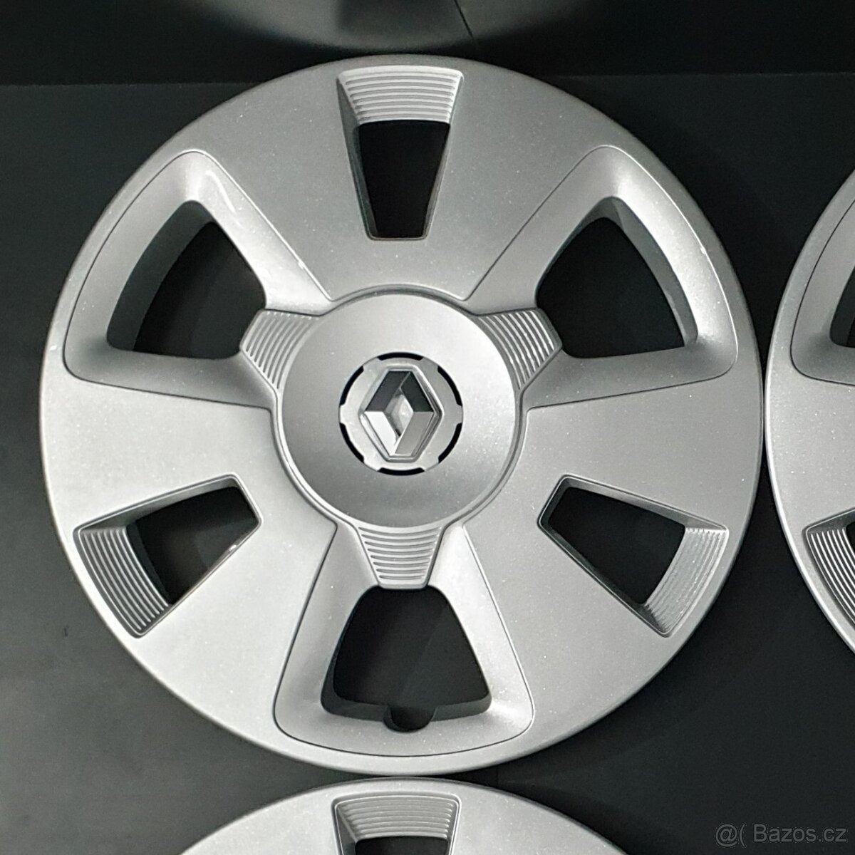 Nové poklice Renault 15" ORIGINÁLNÍ č. N0 - 5