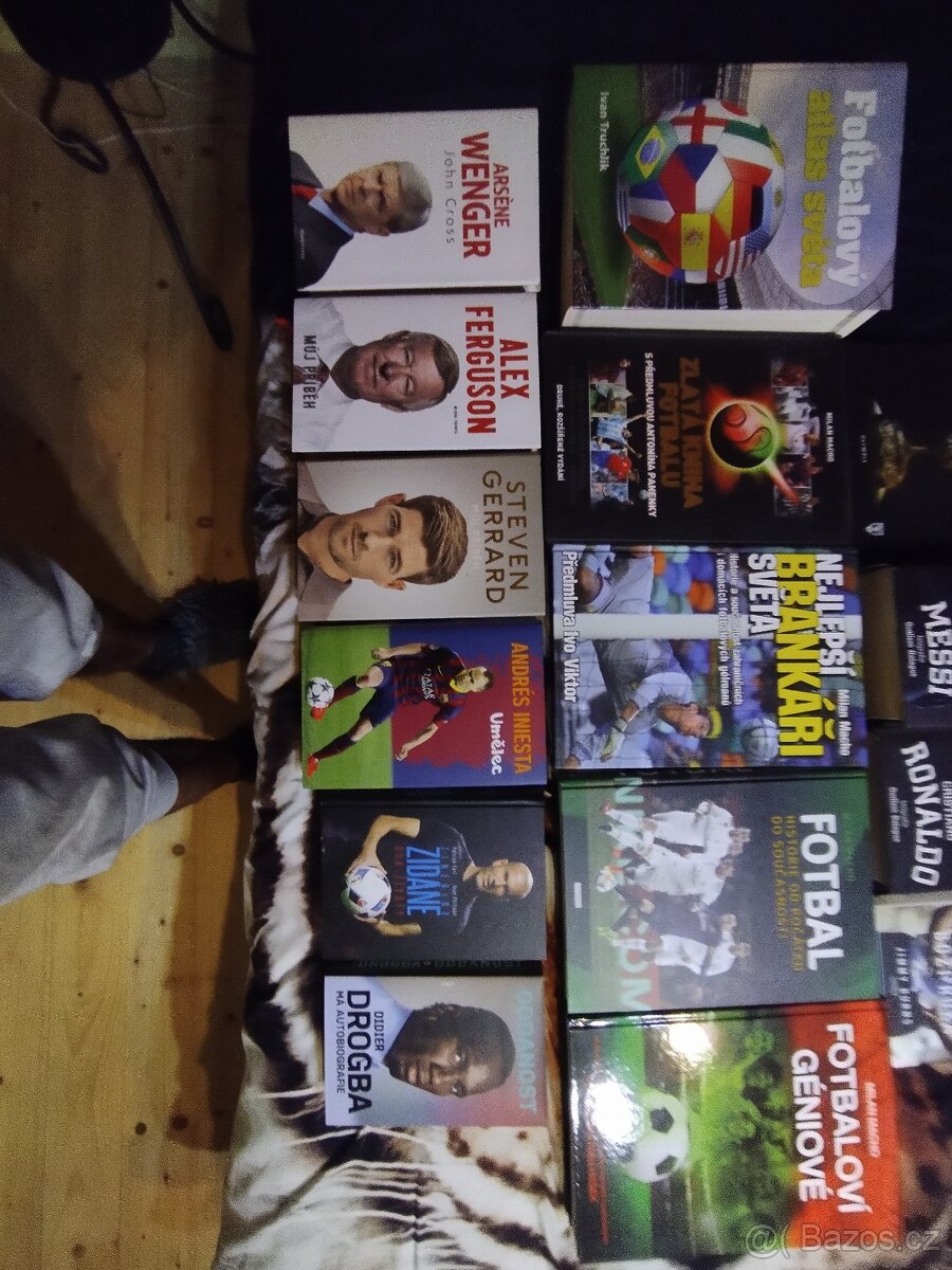 Prodám kompletní sbírku 15 knih o fotbale . - 5
