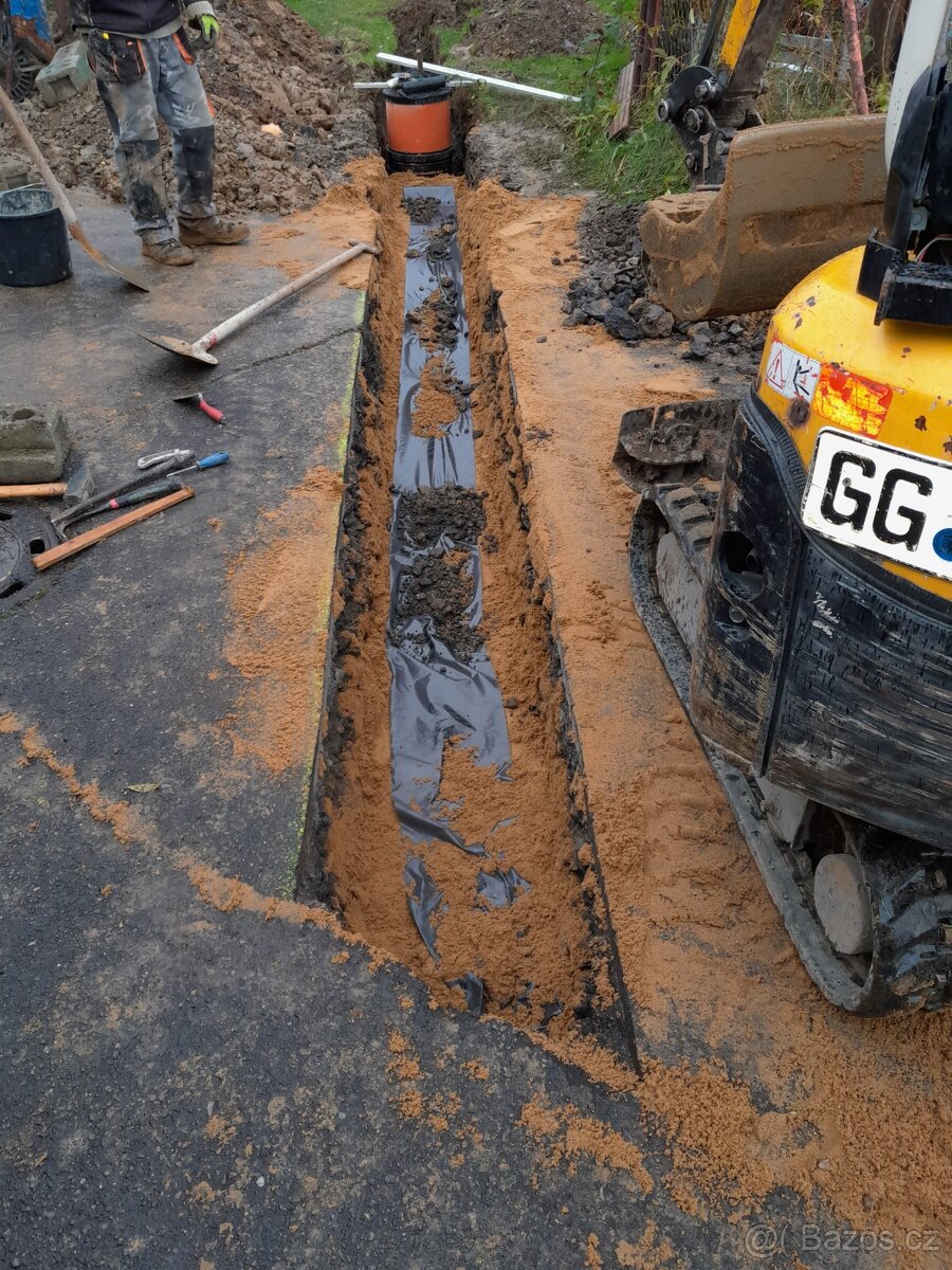 Kanalizace Plesna-Zemní a vykopové práce-vrtání sloupku 30cm - 5